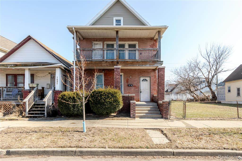 1488 17th - Photo 1