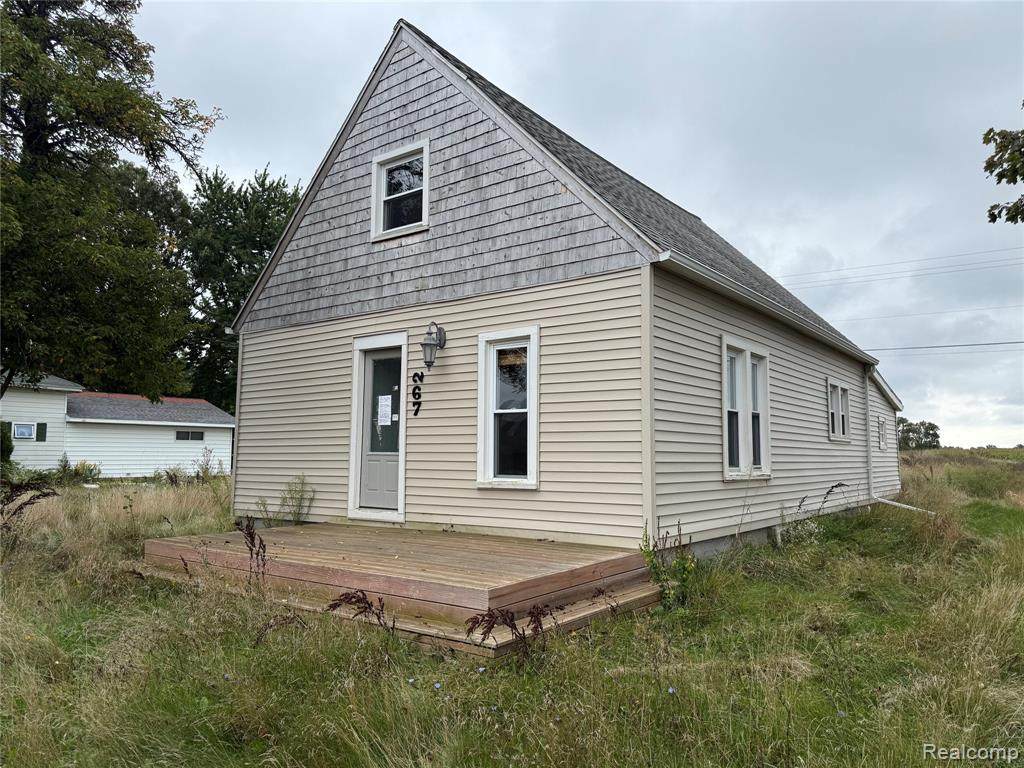 267 Lincoln - Photo 1
