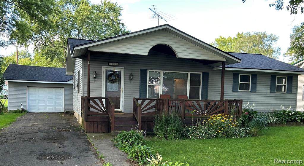 5060 Armstrong - Photo 1