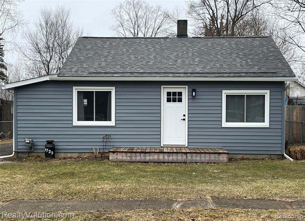 4723 4th - Photo 1