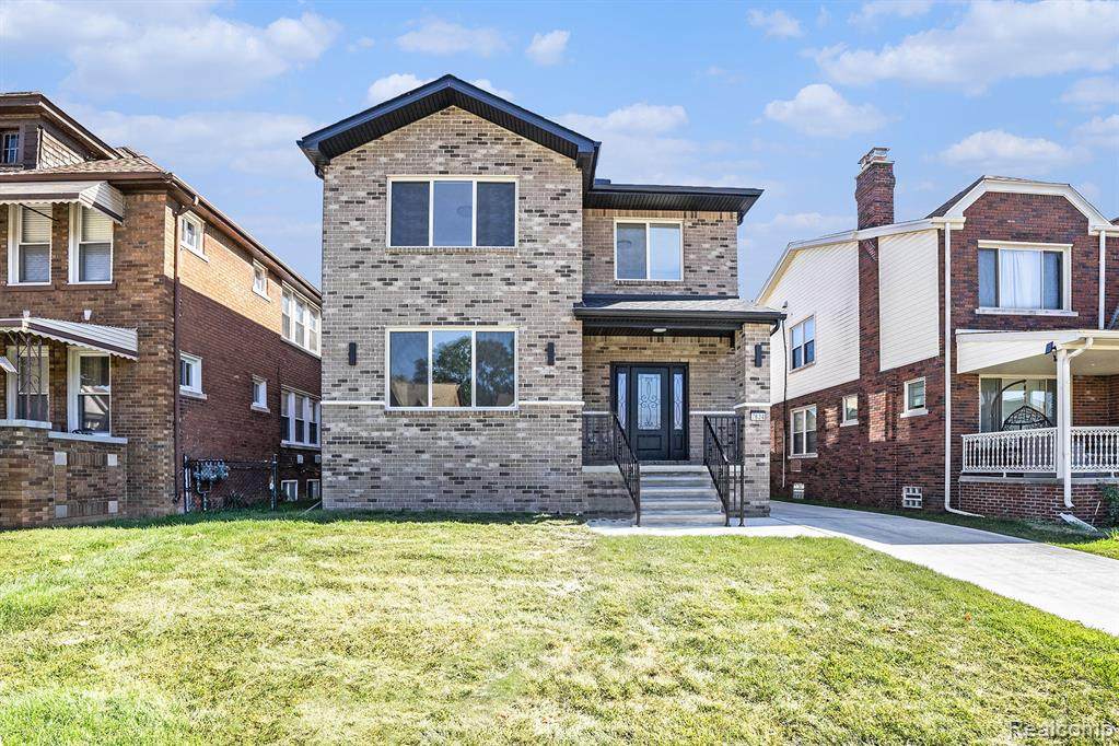 7634 Pinehurst - Photo 1