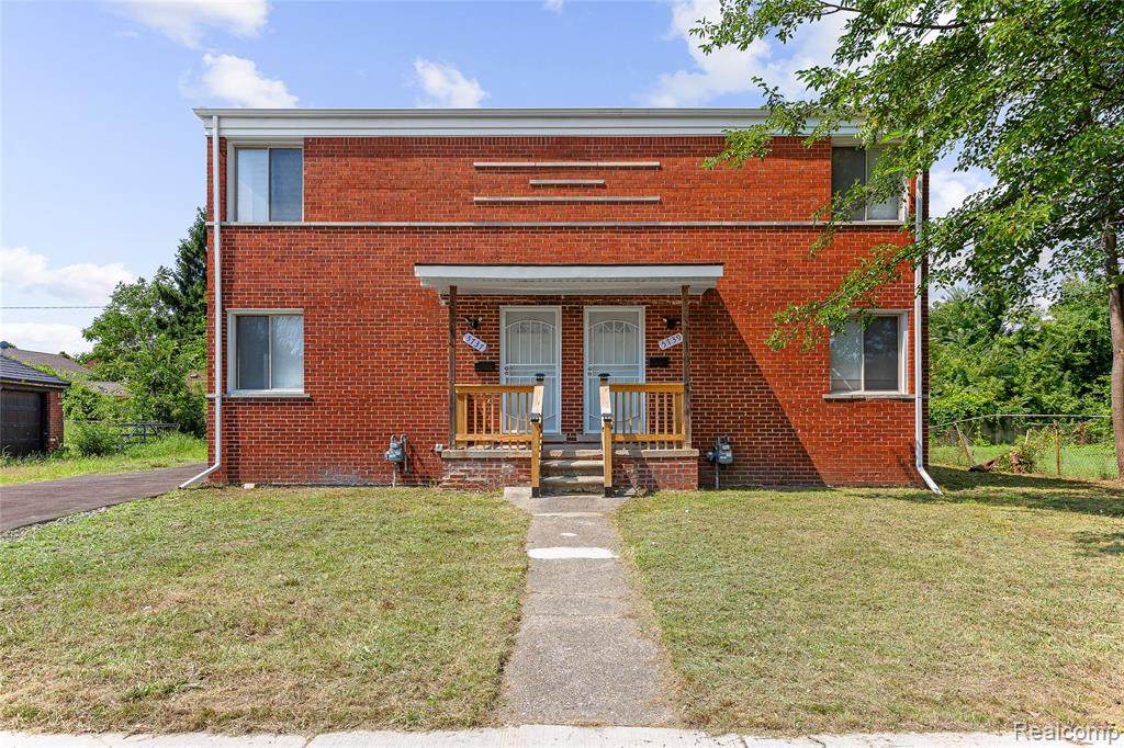 5739 Barham - Photo 1