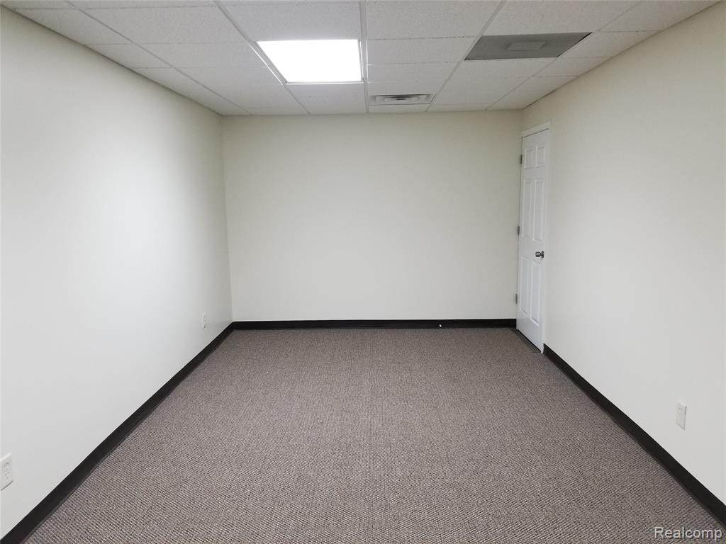 265 Harris - Bldg B - Photo 1