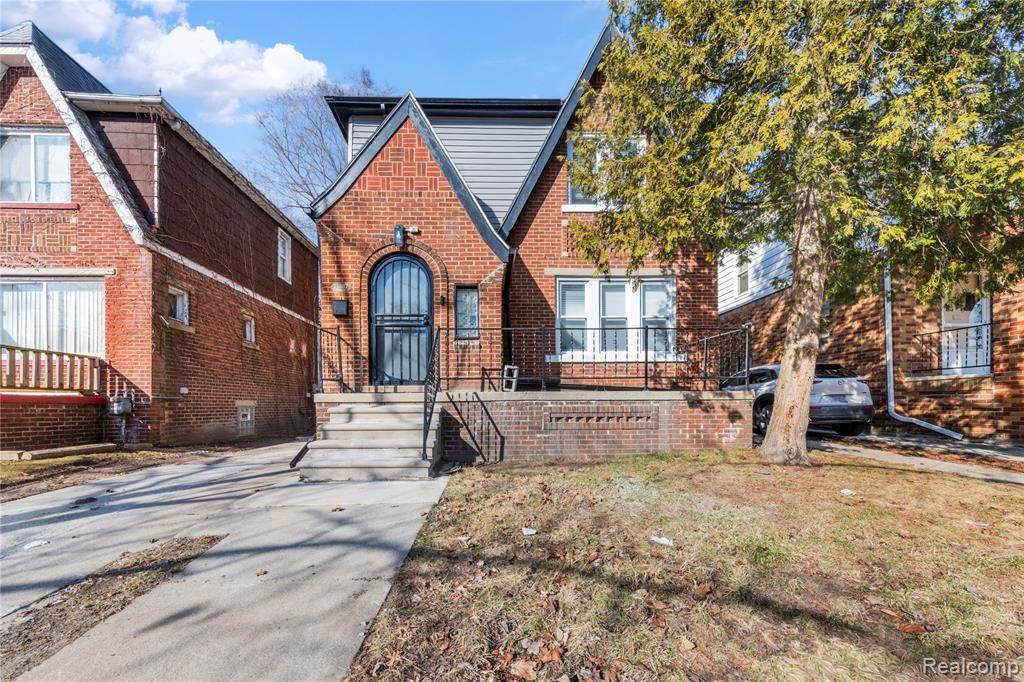 15887 Robson - Photo 1