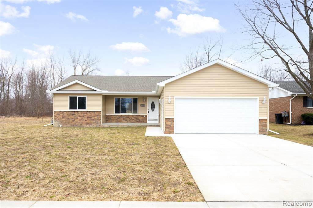 332 Gladys - Photo 1