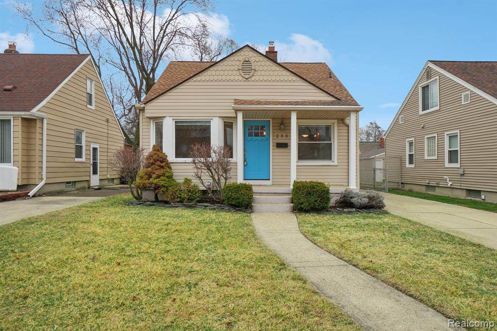 233 Linden - Photo 1