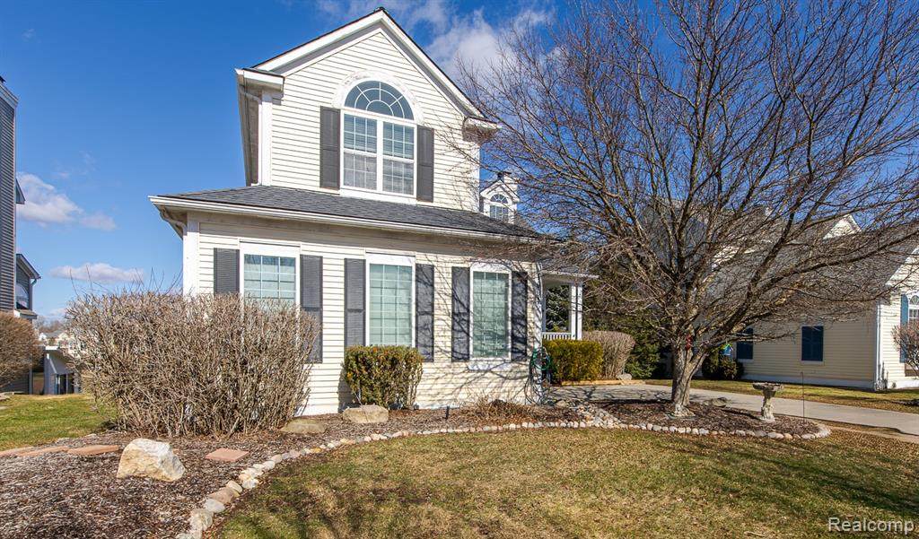 1004 Island Lake - Photo 1