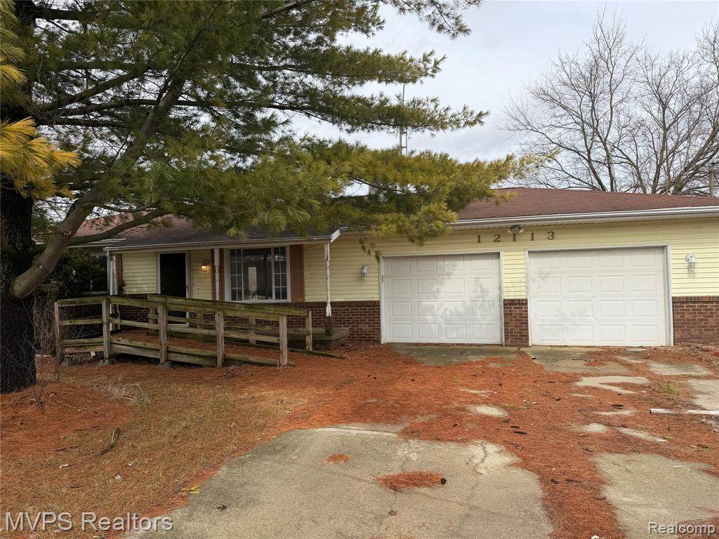 12113 Carpenter - Photo 1