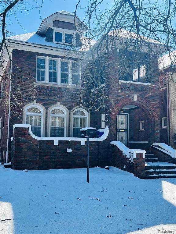 2919 Fullerton - Photo 1