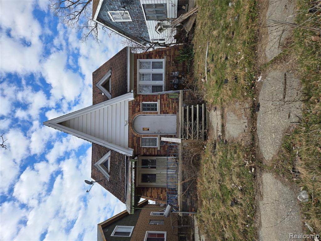 17325 Barlow - Photo 1