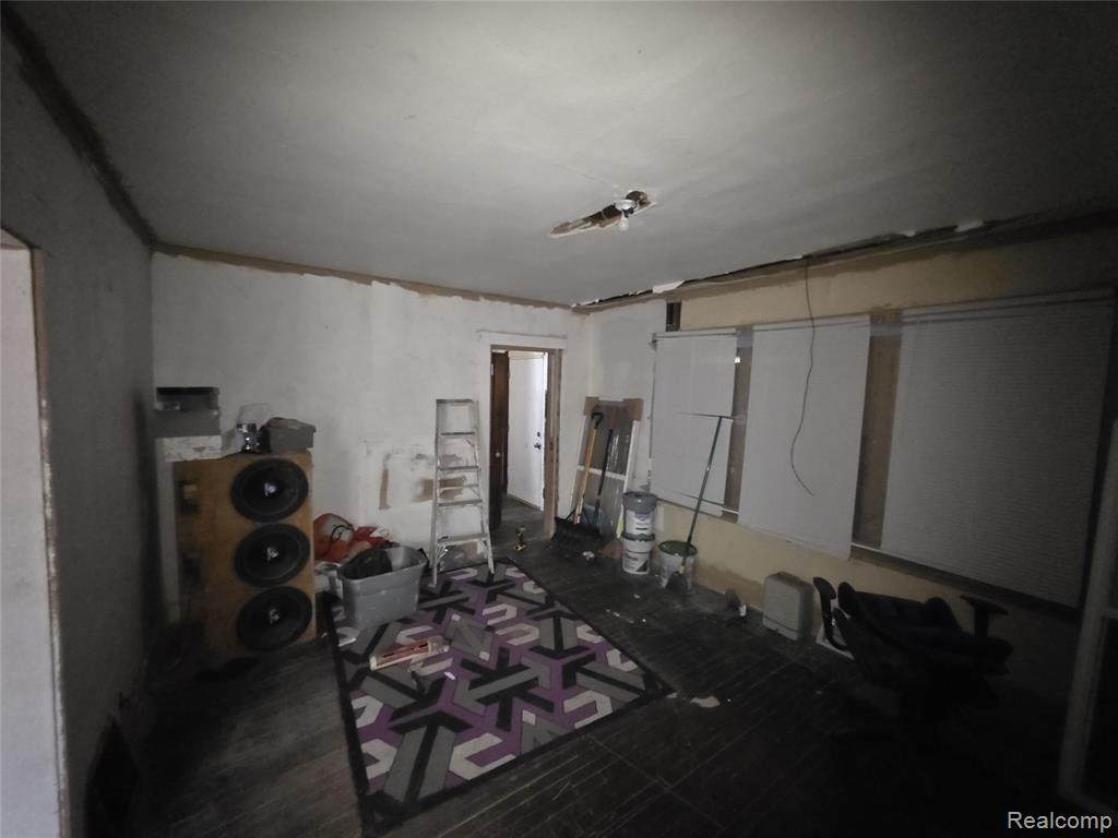 https://bt-photos.global.ssl.fastly.net/realsource/orig_boomver_1_60979237-2.jpg
