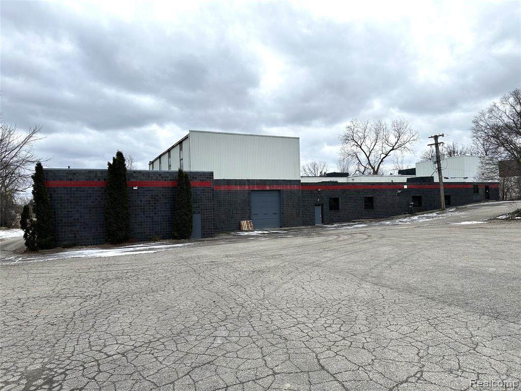 45237-45241 Grand River - Photo 1
