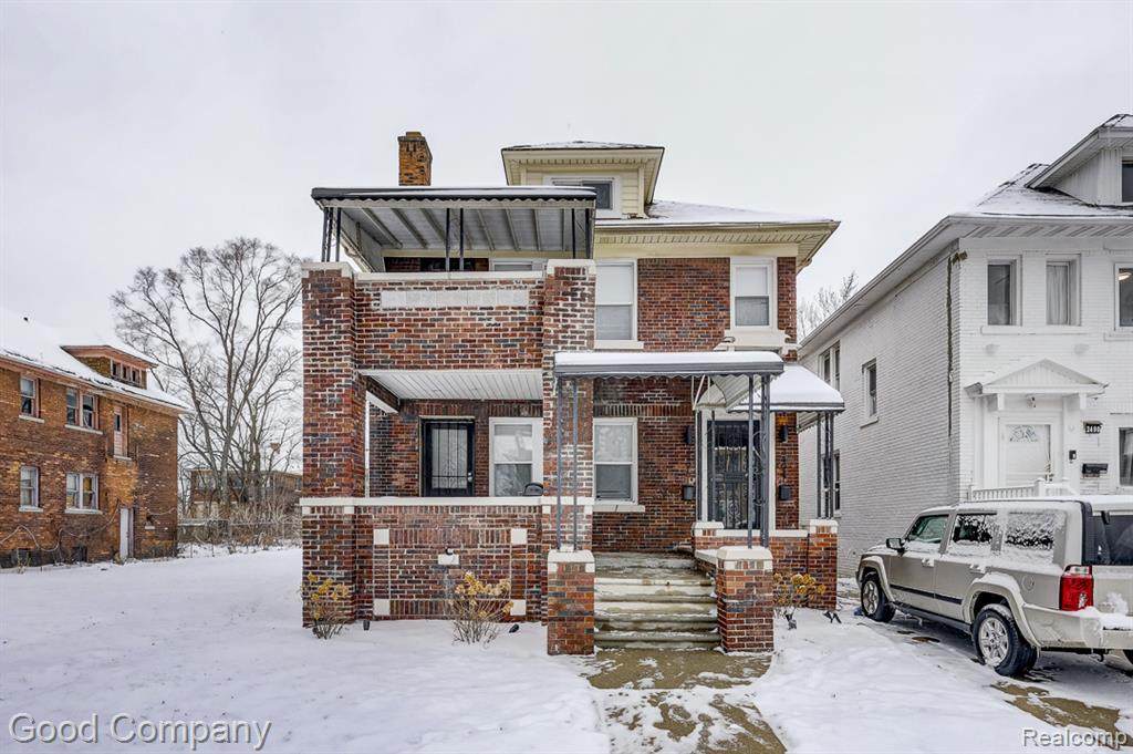 2494 Hazelwood - Photo 1