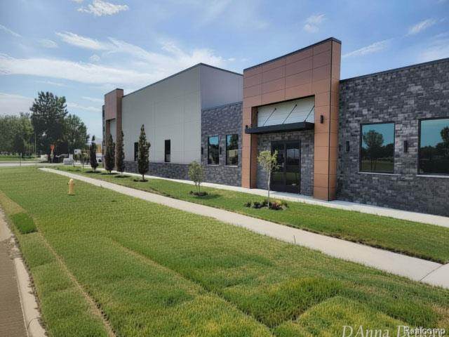 34001 Groesbeck - Photo 1