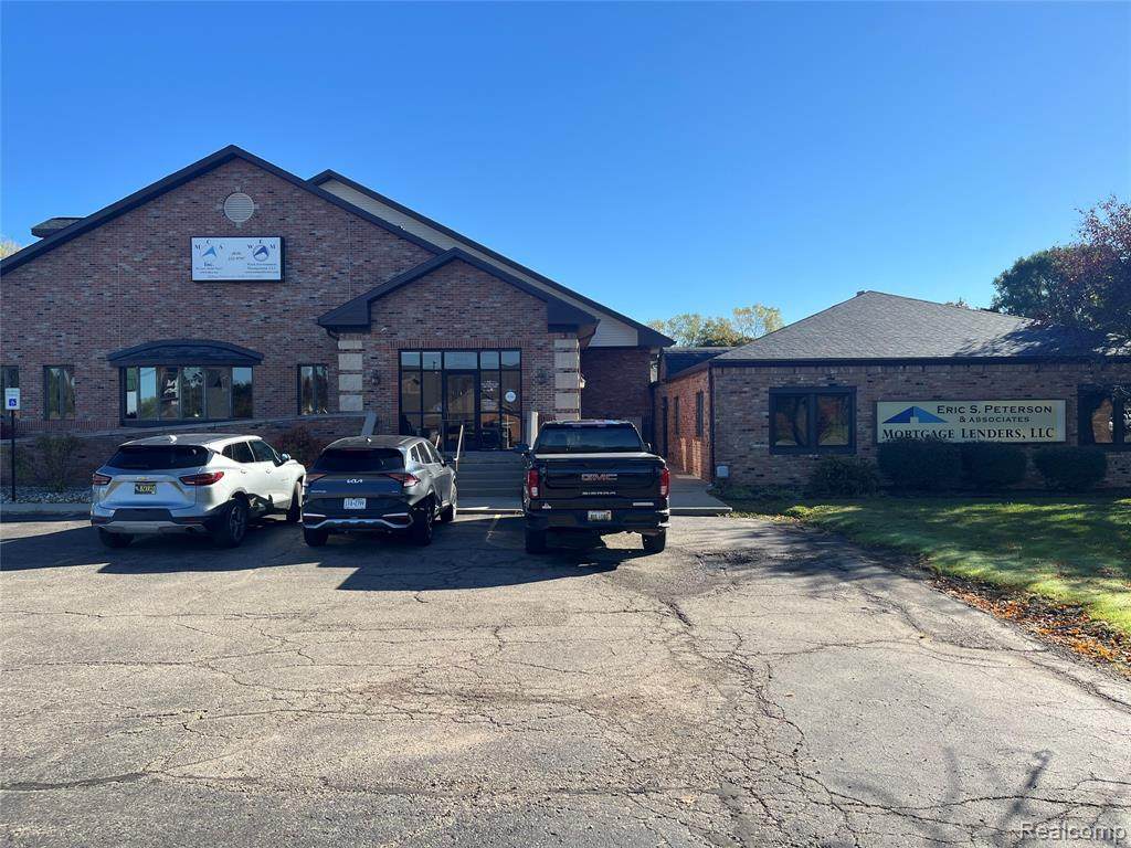 8469 Saginaw - Photo 1