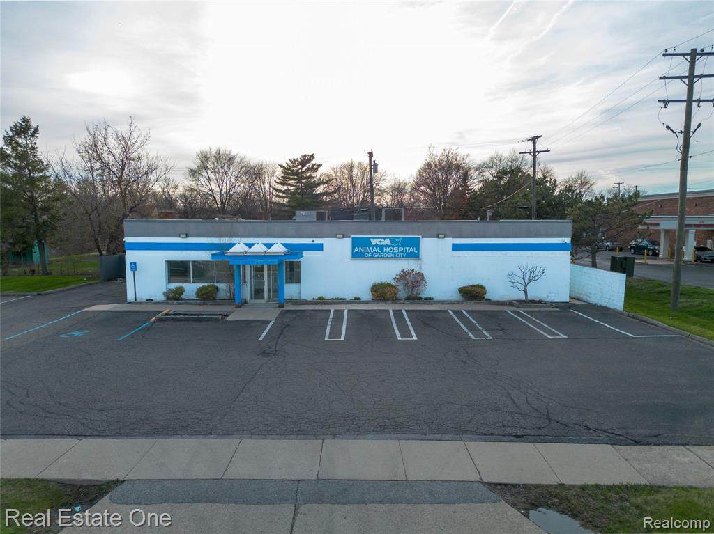 2079 Inkster - Photo 1