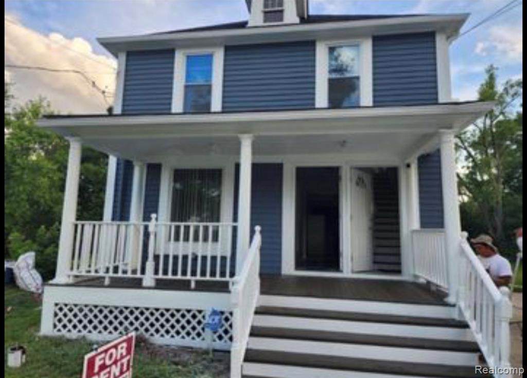132 Howard - Photo 1