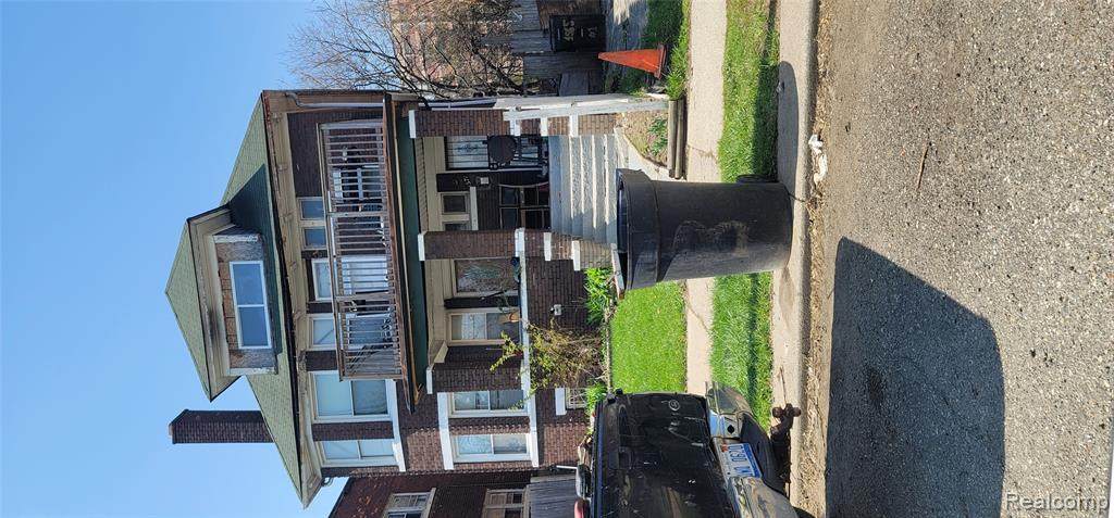 1569 Grand - Photo 1