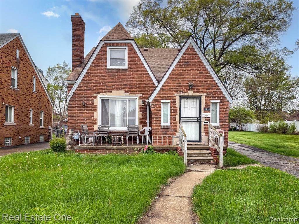 7285 Winthrop - Photo 1