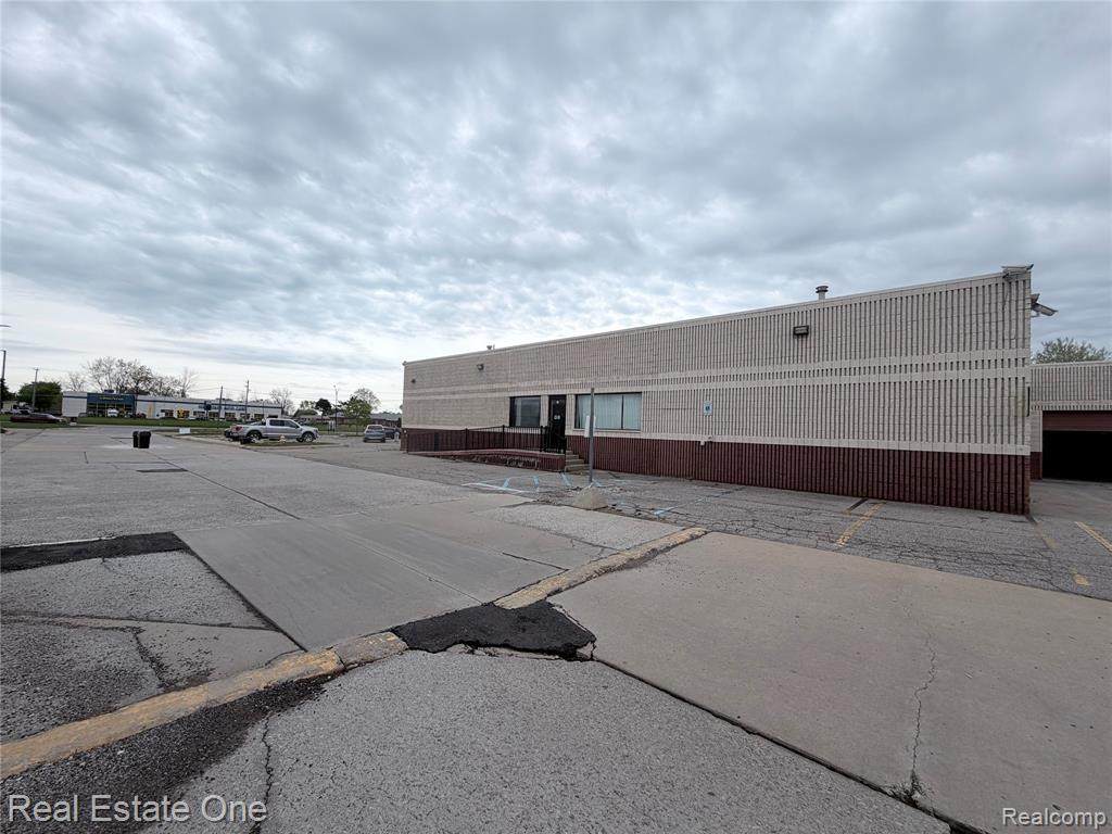 34381 Gratiot Avenue - Photo 1