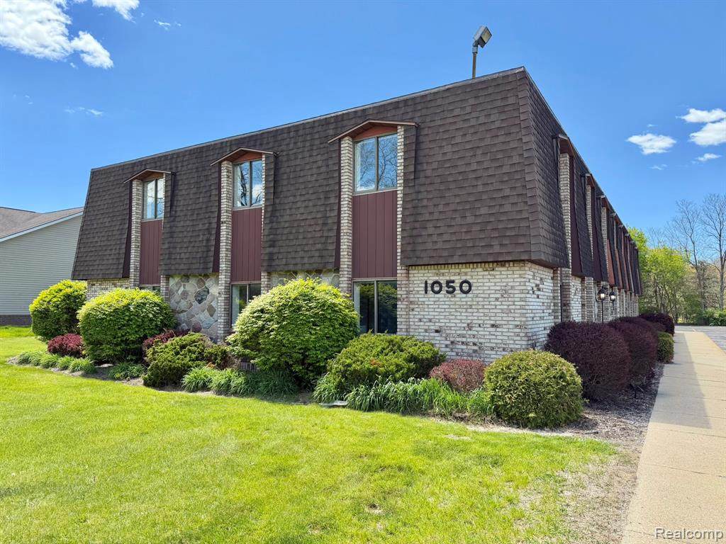 1050 Milford - Photo 1