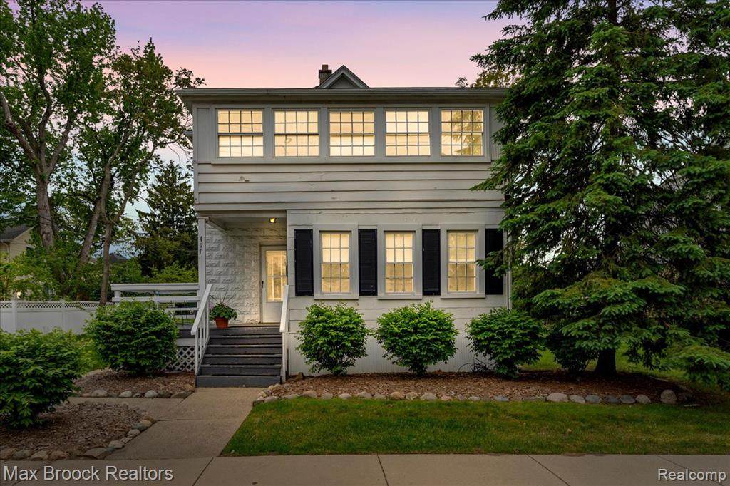 417 Lincoln - Photo 1