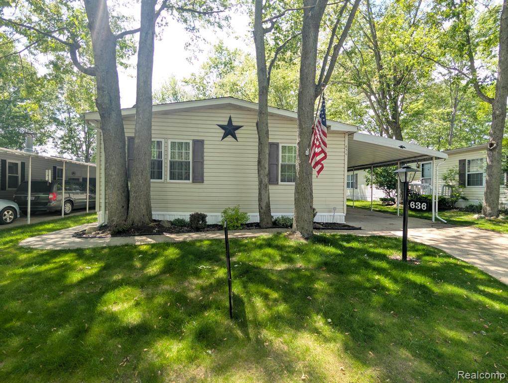 636 Park - Photo 1