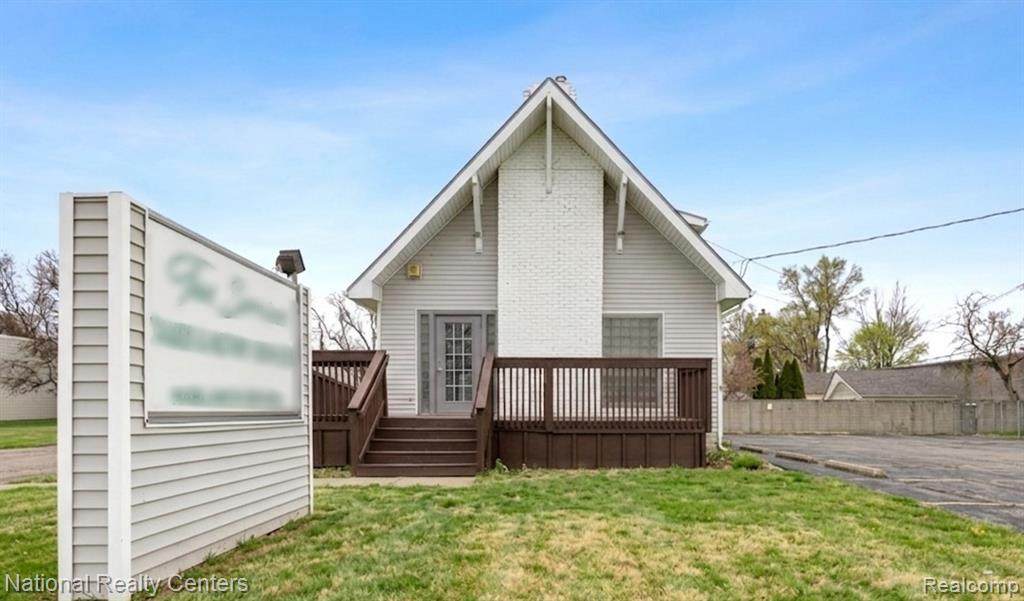 509 Elizabeth Lake Road - Photo 1