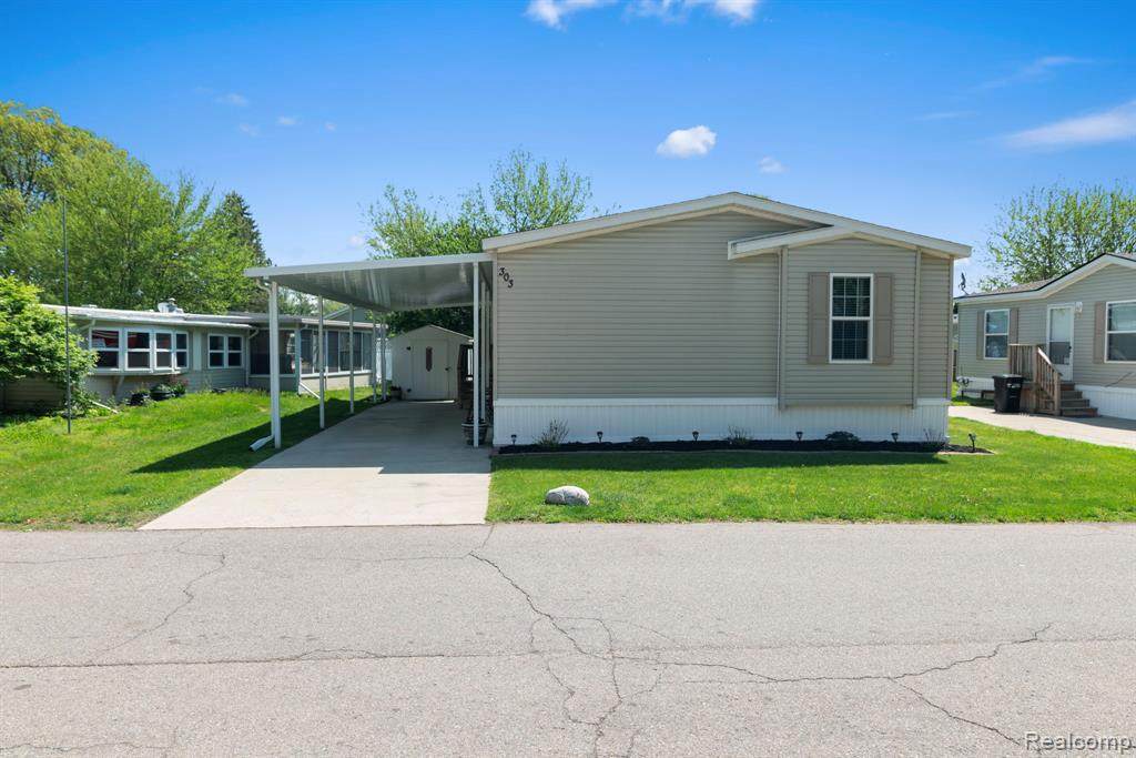 303 Toucan - Photo 1