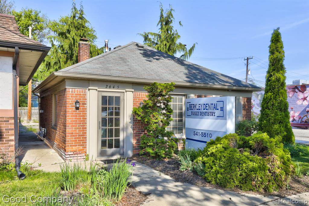2645 Coolidge - Photo 1