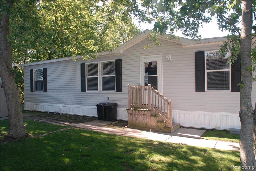 1101 Forest - Photo 1