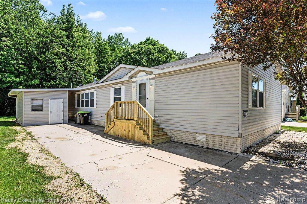 45822 Bonaventure Dr - Photo 1