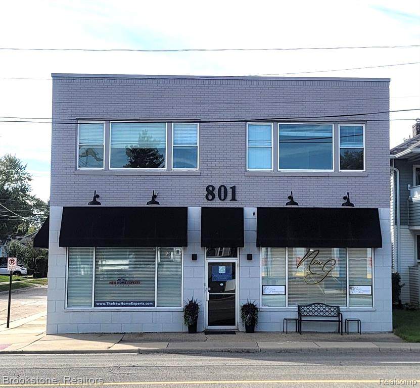 801 11 Mile - Photo 1