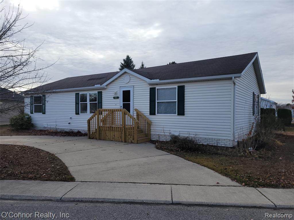 521 Bush Lake - Photo 1