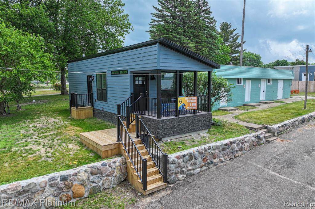 27 Sunset Lane - Photo 1