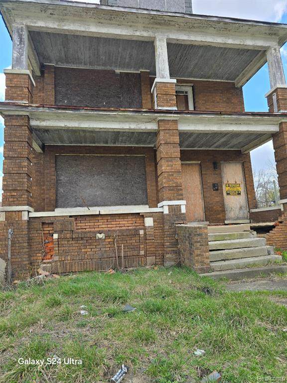 320 Owen - Photo 1