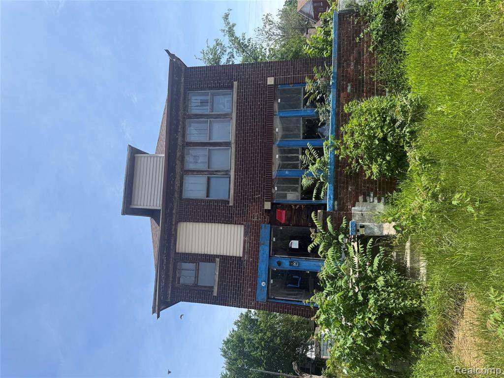 926 Navahoe - Photo 1