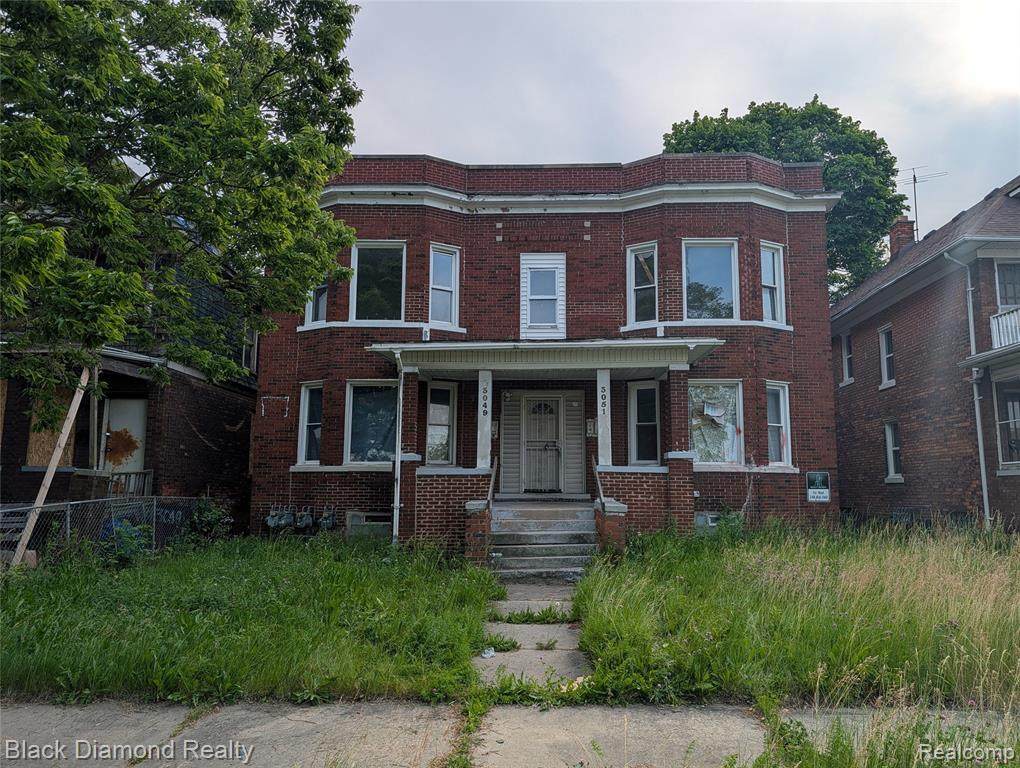 3049 Montclair - Photo 1