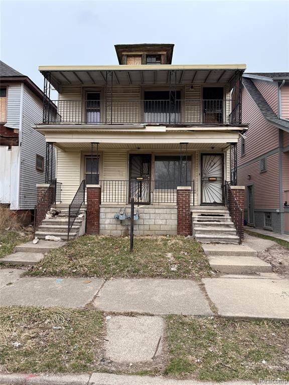 1704 Pingree - Photo 1