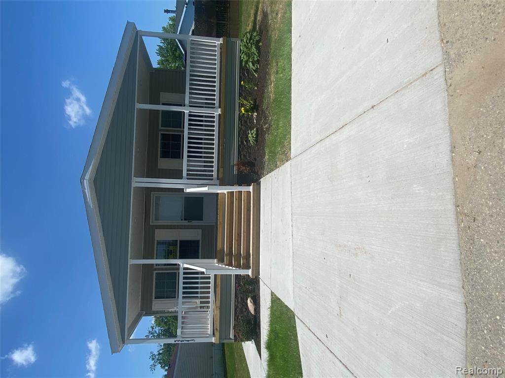 52543 Potomac Court - Photo 1