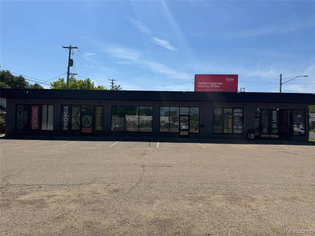 3430 Davison - Photo 1