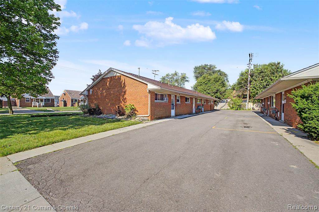 4222 Drouillard - Photo 1