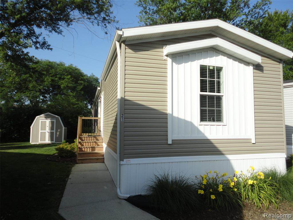 21 Saint Andrews - Photo 1