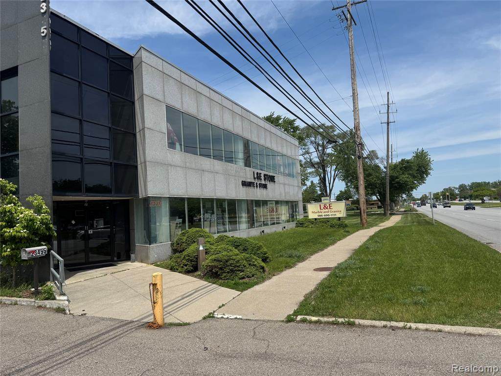 23455 Telegraph - Photo 1