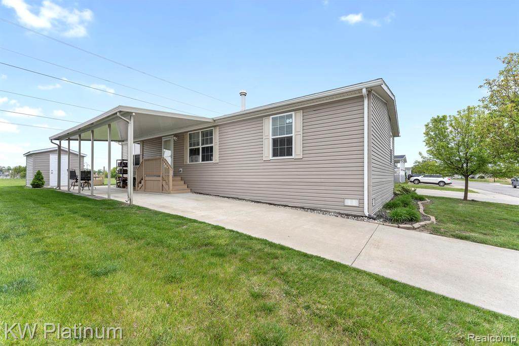 24494 Edwin - Photo 1