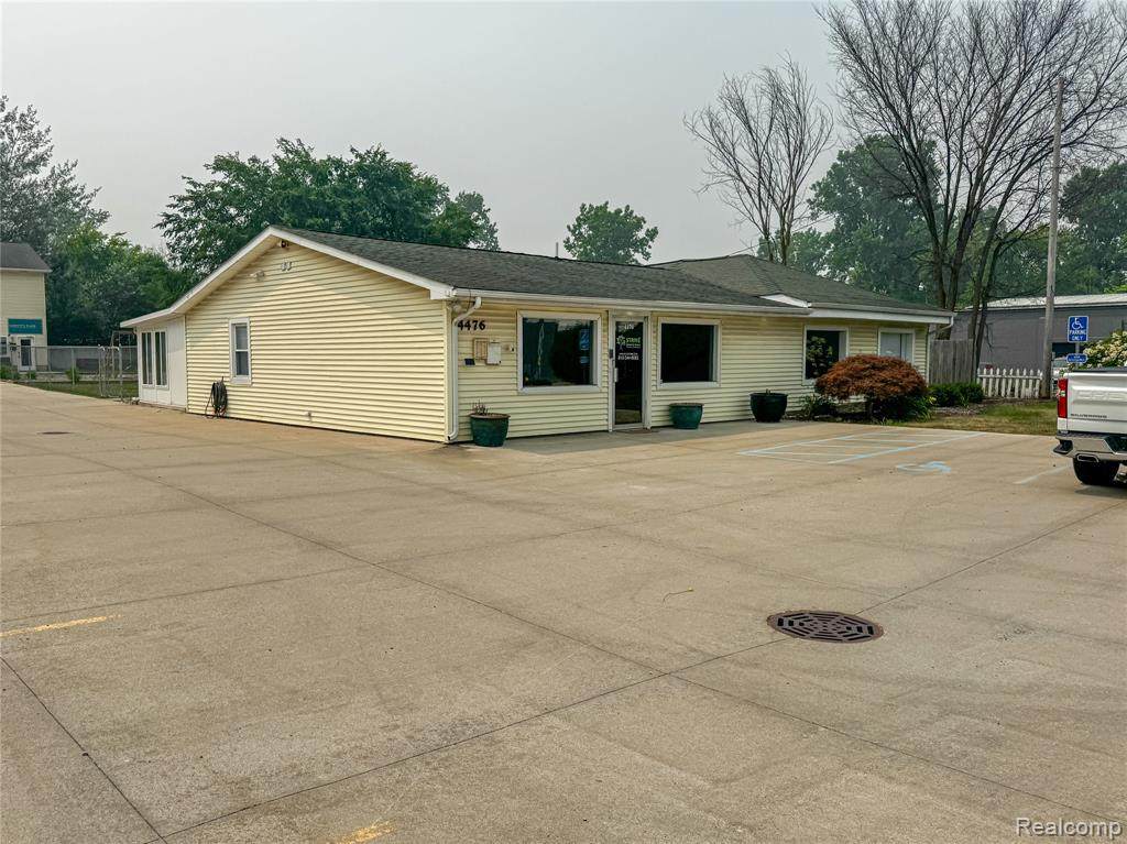 4476 Dort - Photo 1