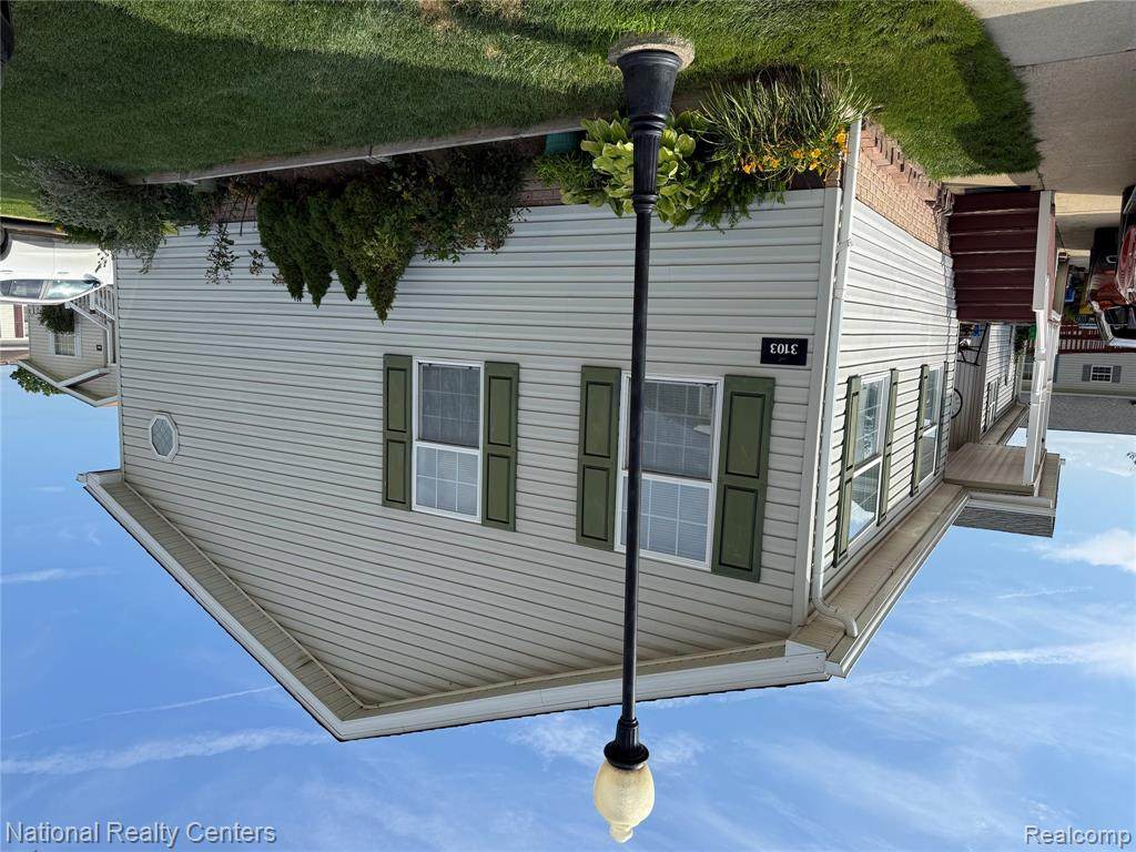 3103 Cromwell - Photo 1