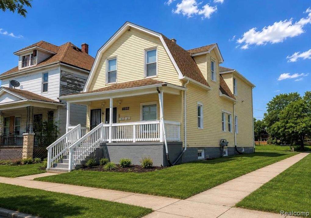 6022 Hazlett - Photo 1