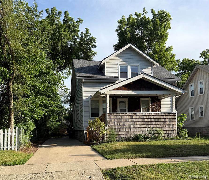 1447 Albany - Photo 1