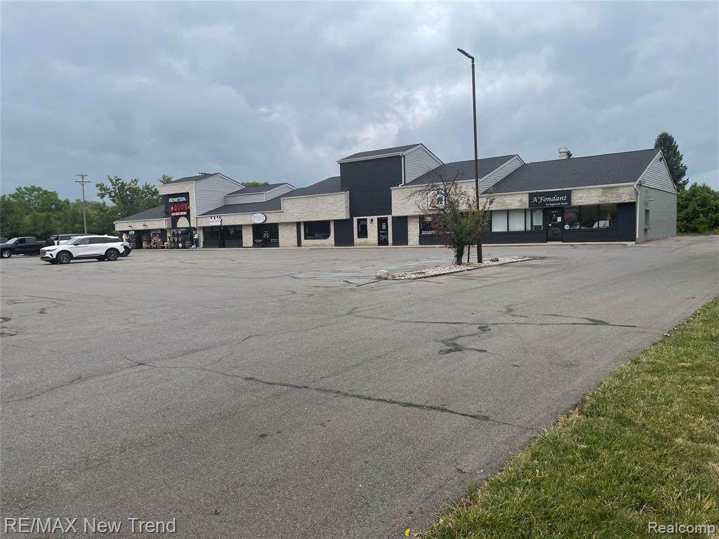 1050 Benstein - Photo 1